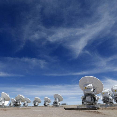 Telescopio ALMA capta nacimiento de sistema planetario a 1.300 años luz de la Tierra