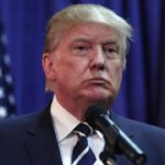 Trump insiste en retirar licencias a las cadenas ABC y NBC