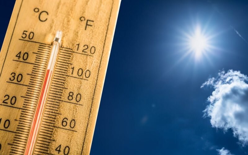 Senapred declara Alerta Roja para la Región Metropolitana por calor extremo: máximas sobre los 38°C desde este lunes