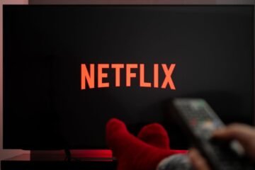 Netflix evalúa reformular su oferta por Warner Bros para pagarla íntegramente en efectivo