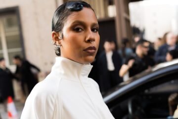 El Obispado de San Sebastián exige retirar las imágenes de Tokischa semidesnuda en una basílica