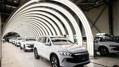 BYD automotriz china pierde más del 50 por ciento de ingresos frente a competencia