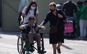 Data / Mujeres, al cuidado de adultos mayores