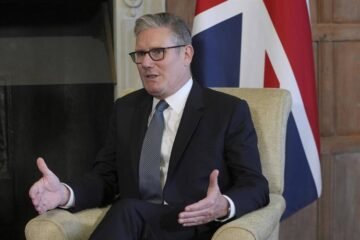 Starmer responde a Tony Blair y defiende su gestión: “Heredamos un país en crisis”