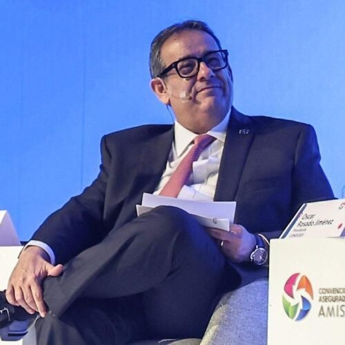 Aseguradoras apuestan por la IA para crear pólizas de seguros en segundos