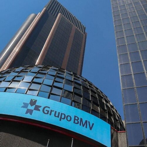 Bolsa mexicana cae 0,11 % y encadena tres sesiones a la baja