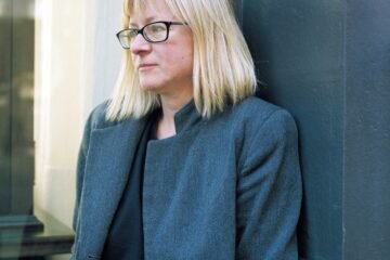 Helen DeWitt: “Los editores tratan al autor como a un apestado hasta que toca salir a vender”