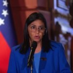 Estados Unidos pide inmunidad para Delcy Rodríguez ante demanda de tres exdetenidos