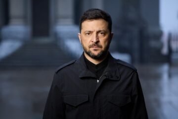 Zelenski compara la guerra en Ucrania con la independencia de Estados Unidos y pide más misiles Patriot