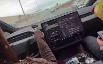 Fiscalía investigará a Naya Fácil por conducir a 206 km/h: una peligrosa exhibición para redes sociales