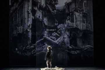 Mozart intenta (infructuosamente) inyectar optimismo en el Festival d’Aix-en-Provence