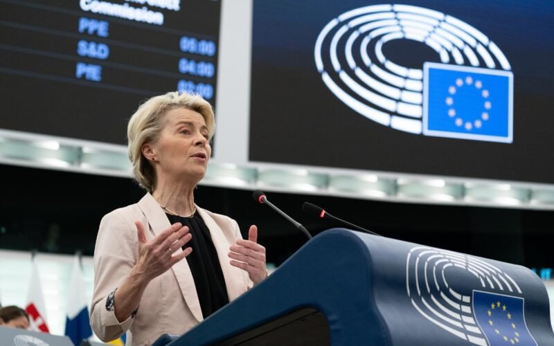 Von der Leyen califica de “inaceptables” imágenes de Ceuta y exige frenar llegadas