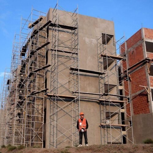 Inversión rompe racha de 19 meses de caída y crece 5.1% en abril