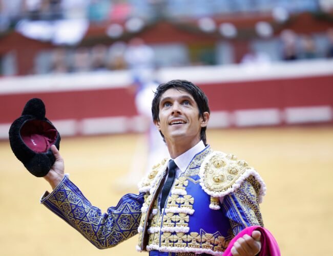Castella, Talavante y Roca, protagonistas de un intrascendente cierre en San Sebastián