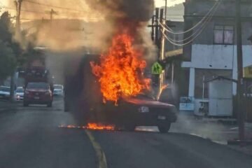 Operativo contra el CJNG desata bloqueos y quema de vehículos en Michoacán