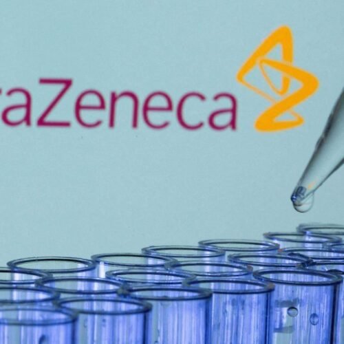 AstraZeneca y Bristol Myers Squibb negocian fusión para crear uno de los mayores grupos farmacéuticos del mundo