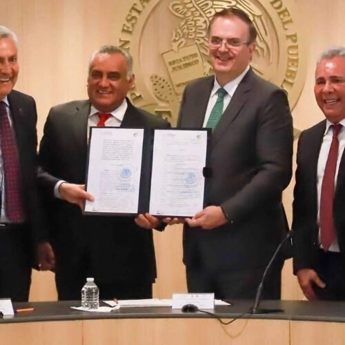 Entrega el TFCA, Toma de Nota a la dirigencia del Sindicato Nacional de Trabajadores de la Secretaría de Economía