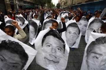 Familiares de los 43 estudiantes de Ayotzinapa denuncian doce años «sin respuestas» desde su desaparición