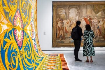 De los tapices barrocos a bordados sobre manifiestos feministas: las múltiples dimensiones del arte textil