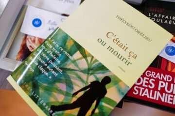 Uno de los fenómenos literarios de la temporada francesa, acusado de usar IA en su último libro
