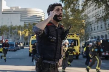 ‘Cronos’: buscando a los bárbaros de Las Ramblas