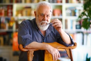 Gonzalo Suárez, el escritor capaz de desordenar el caos