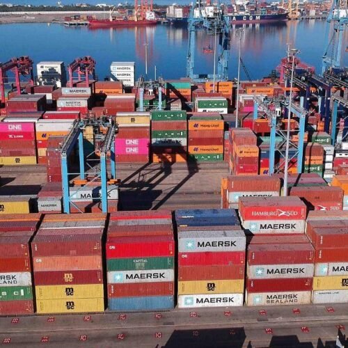 México tiene superávit de 605 mmd en agosto; exportaciones crecen 40%