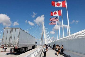 Entran en vigor los aranceles de Canadá sobre productos de EU; se aplica en el acero y electrónicos, entre otros
