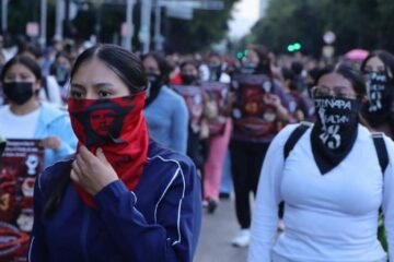 Marcha por Ayotzinapa dejó pérdidas por 19.7 mdp a comercios: Canaco CDMX