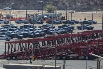 Producción automotriz liga cuatro meses a la baja y exportación rebota