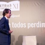 El adelanto electoral marca el arranque de las jornadas sobre la Guerra Civil organizadas por Pérez-Reverte en Sevilla