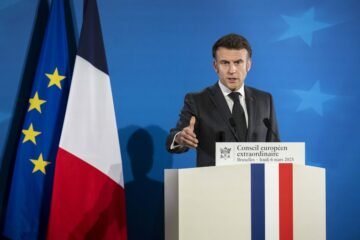 Macron promete a estudiantes medidas contundentes para responder a sus «legítimas demandas»