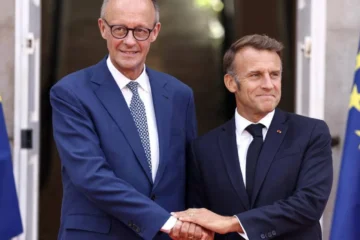 Merz y Macron instan a Bruselas a imponer medidas «contundentes» ante la amenaza comercial de China