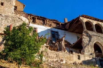 Los palacios españoles se caen: cuando la nobleza ya no obliga