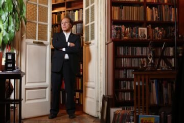 El Ministerio de Cultura adquiere el fondo personal de Javier Marías por medio millón de euros